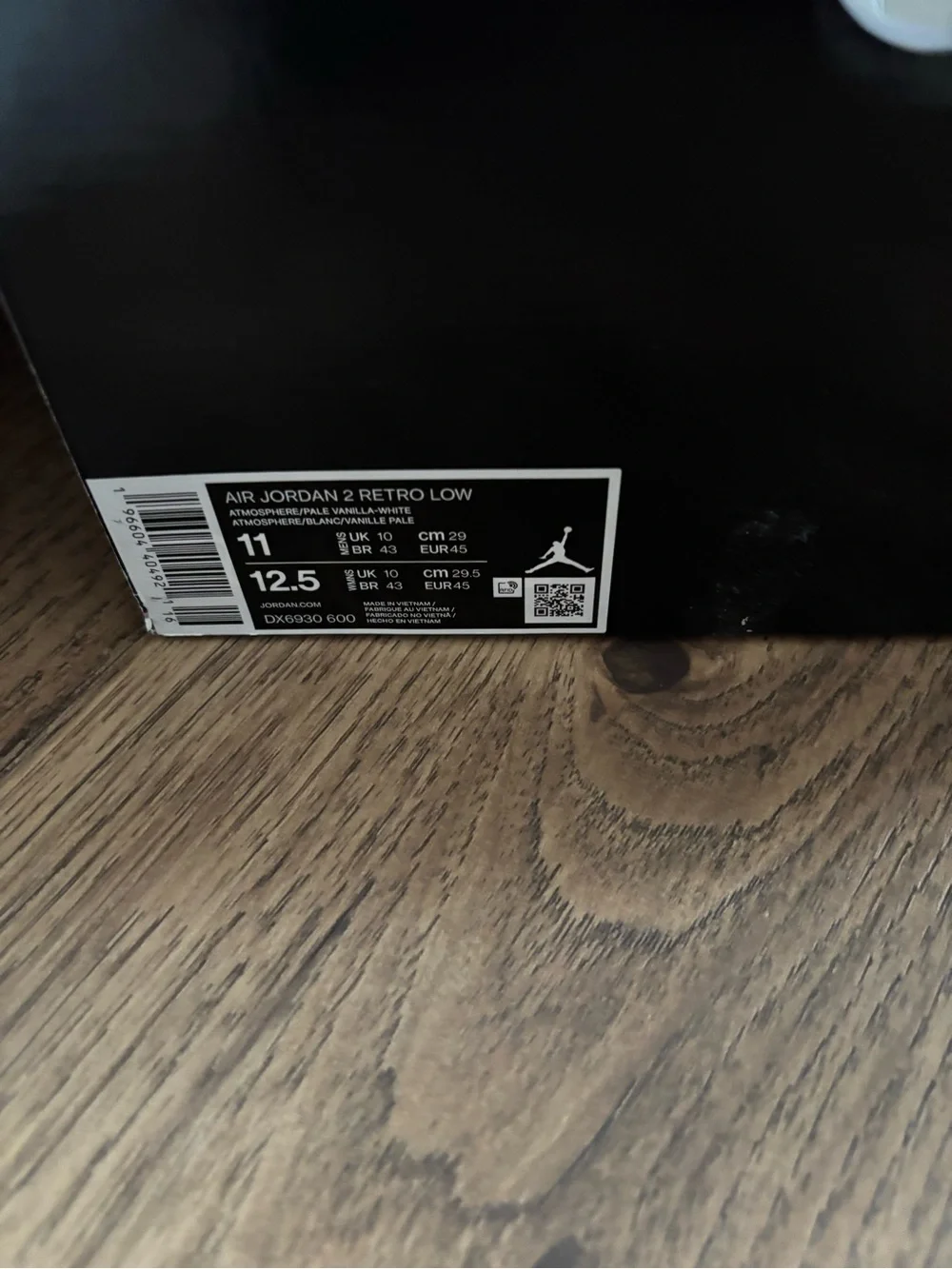Jordan low top
